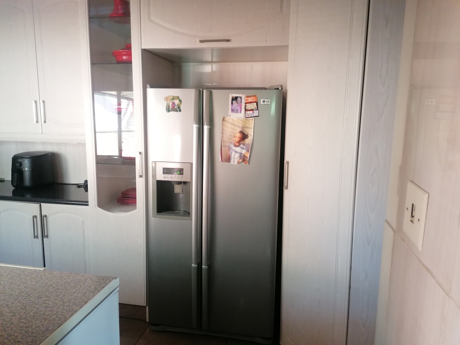 4 Bedroom Property for Sale in Sasolburg Ext 4 Free State